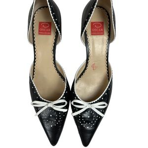 Oscar De La Renta Pumps. Size 9. Used